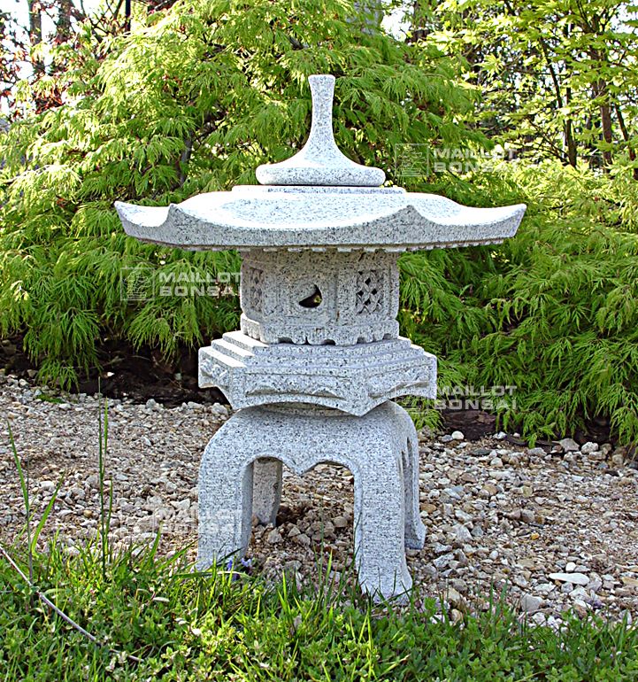 Kaku Yukimi Gata Ishidōrō, lanterne japonaise en pierre - Bonsai Plaza