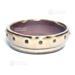 k1-round-riveted-pot-ivory