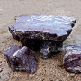 Table en pierre samba rouge du japon.